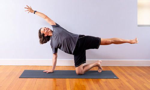 phil-bender-circle-yoga-side-plank-500x300
